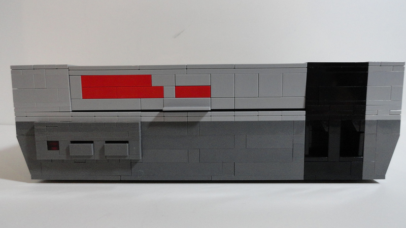 Illustration for article titled This LEGO Nintendo Could Almost Pass For The Real Thing